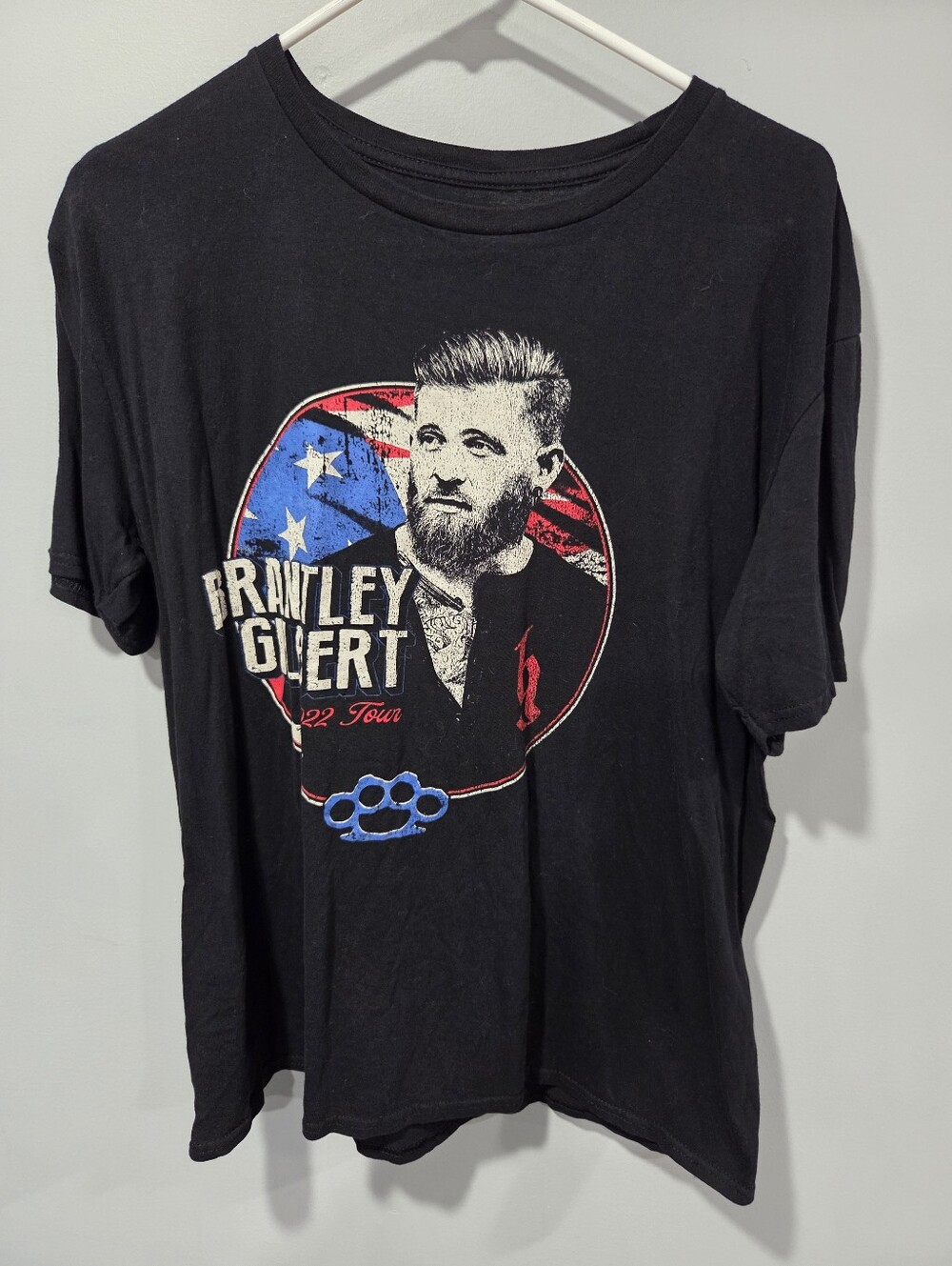 Brantley Gilbert 2022 Tour No size tag Measurements Pit to pit 21Shoulder t